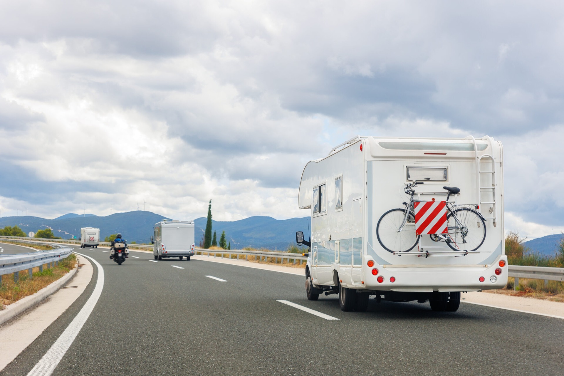 Hoe hard mag je rijden met een camper?